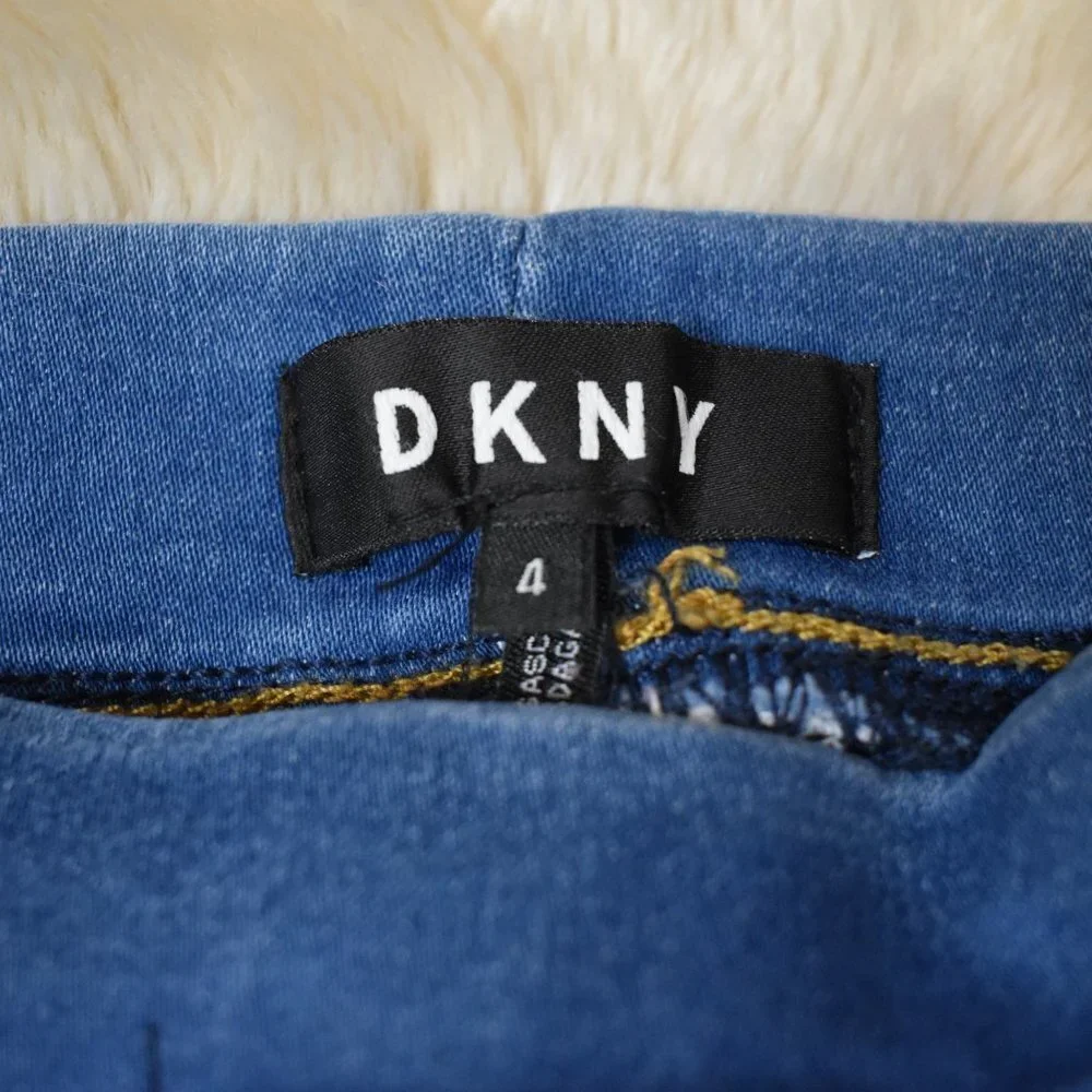 DKNY Stretch Jegging/ Light blue / Size 4